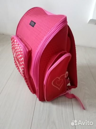 Школьный рюкзак с ортопедической спинкой