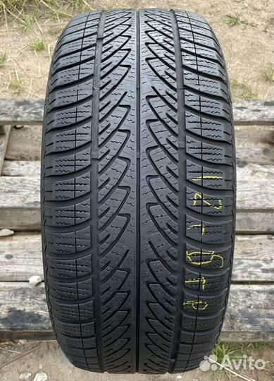 Goodyear UltraGrip 8 Performance 225/50 R17