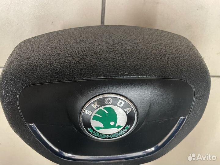 Подушка безопасности Airbag skoda Superb 3T0880201