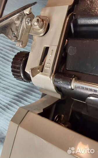 Пишущая машинка erika 105