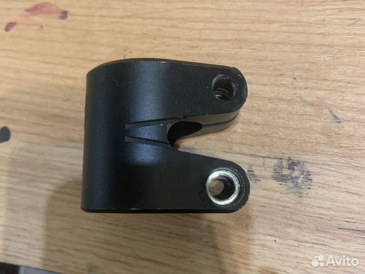 Зажим Hipe для трюкового самоката