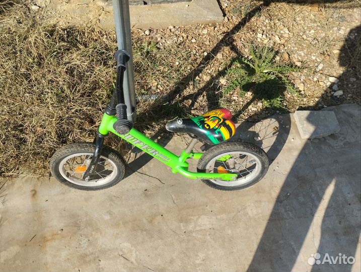 Беговел трюковой