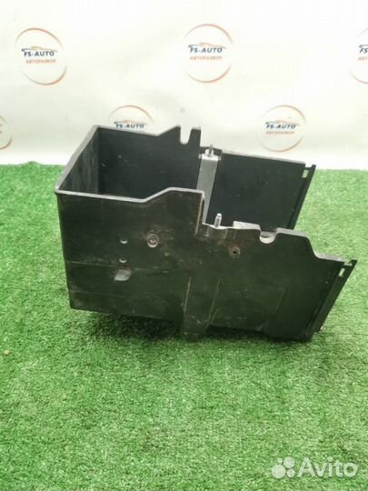Короб аккумулятора Ford Focus 3 универсал 1.6 pndd