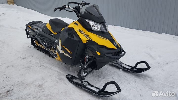 Снегоход BRP SKI-DOO Summit XM 146 800 etec