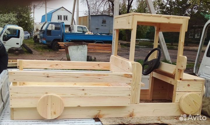 Детский кораблик