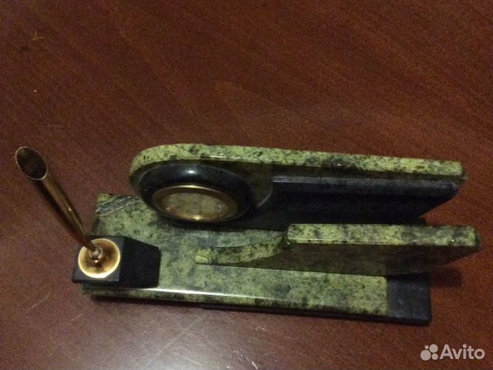 Настольные часы