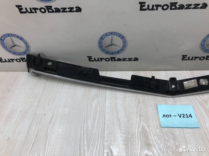 Молдинг капота Mercedes W207