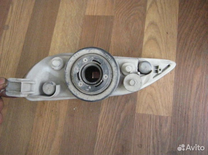 Фара противотуманная Camry V30