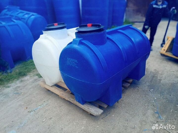 Емкость пластиковая для воды, топлива, масел