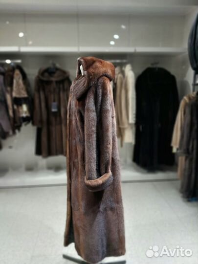 Шуба норковая длинная с капюшоном 48 размер