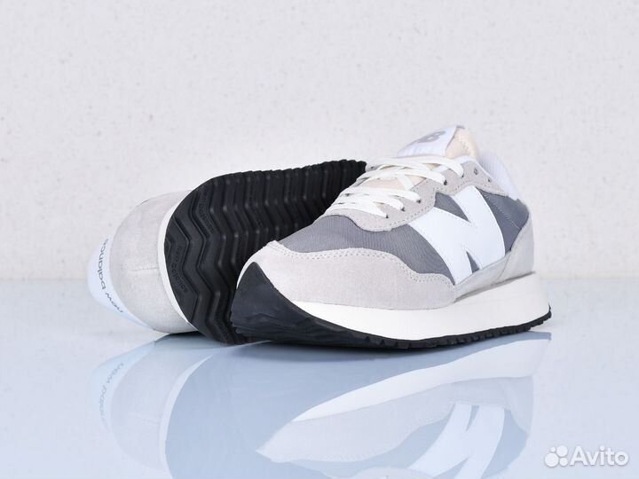 Кроссовки New Balance 237 натуральная замша