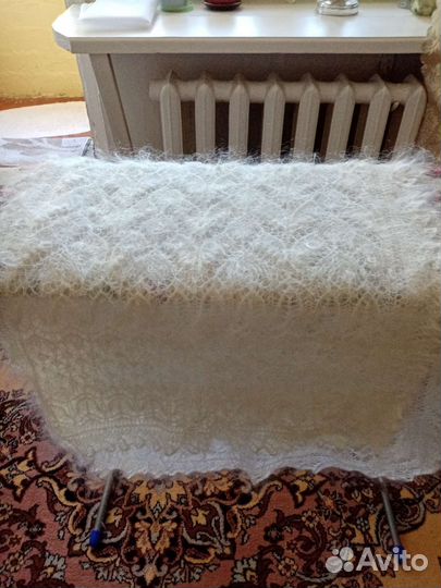 Шаль пуховая ручная работа,палантин из пуха