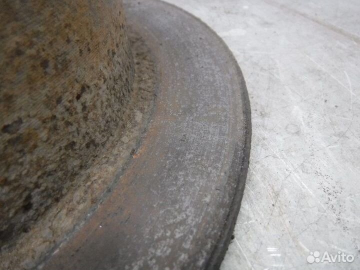 Тормозной диск задний правый Mitsubishi Lancer 9