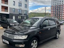 Mitsubishi Chariot 2.4 AT, 2001, 353 000 км, с пробегом, цена 255 000 руб.