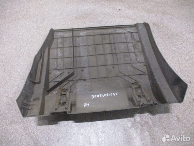 Крыло заднее левое передняя часть Mercedes-Benz A9