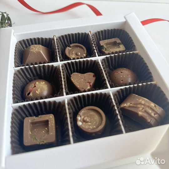 Конфеты из молочного шоколада (9шт) 8 марта