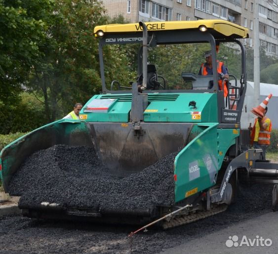 Машинист асфальтоукладчика