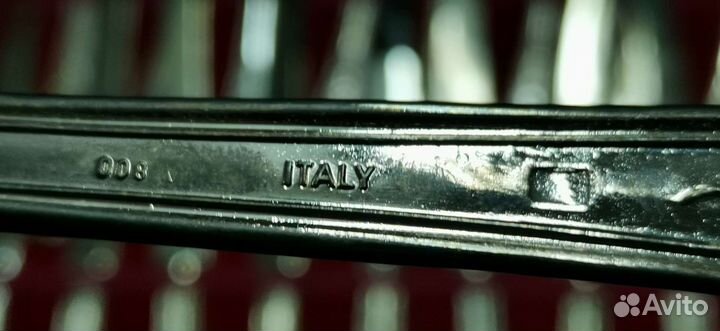 Набор столовых приборов на 12 персон