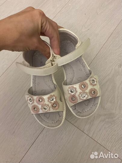 Босоножки для девочки
