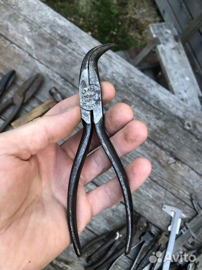 Старинный инструмент