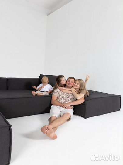 Диван со спальным местом 2700х1650 мм