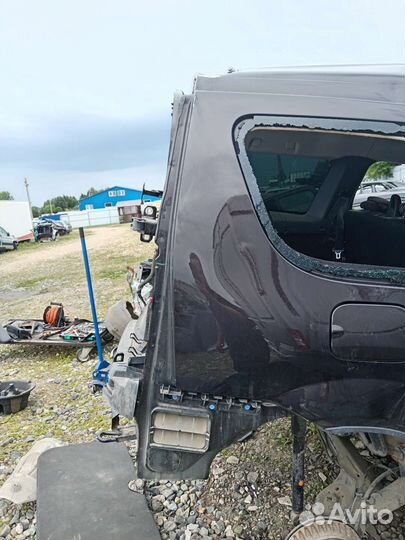 Задняя часть крыла Лада Ларгус