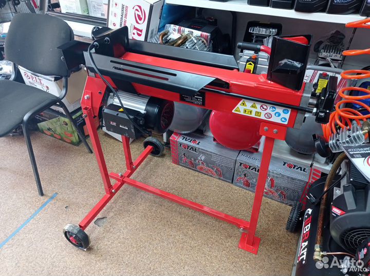 Дровокол 5 тонн 2,2 кВт 52 см на стойке