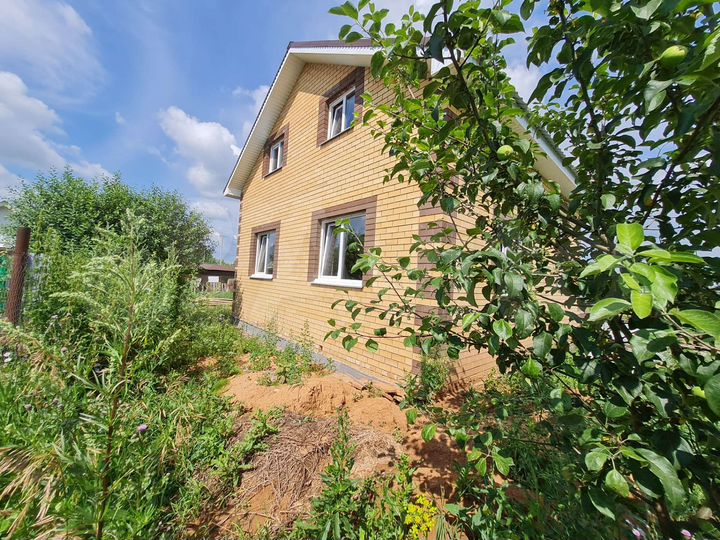 Дом 95,7 м² на участке 6 сот.