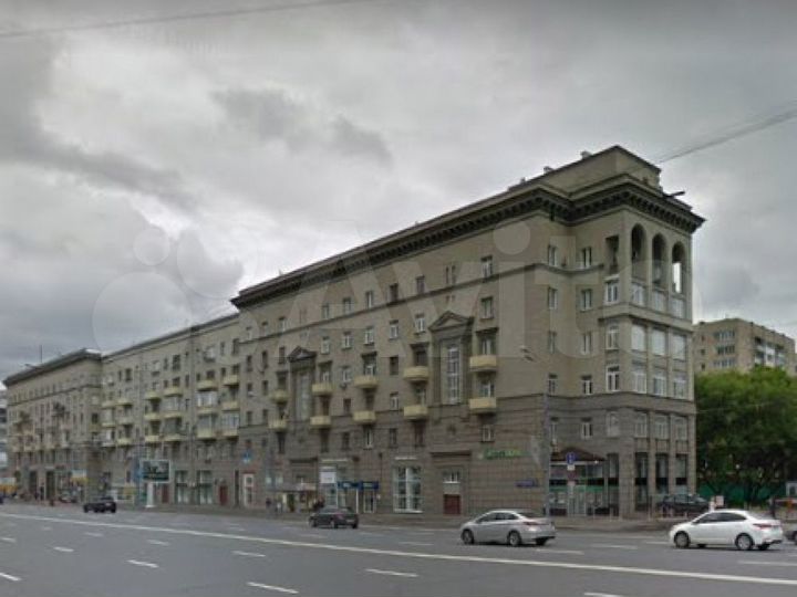 Сдам торговое помещение, 400.7 м²