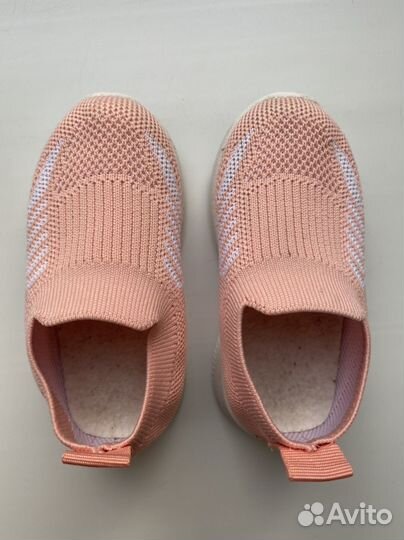 Кроссовки 22 и 21 размер