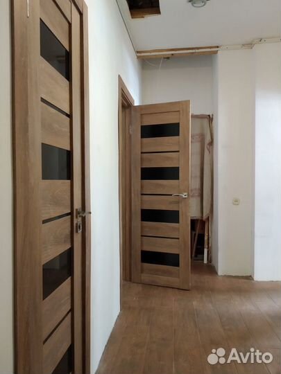 Монтаж межкомнатных дверей