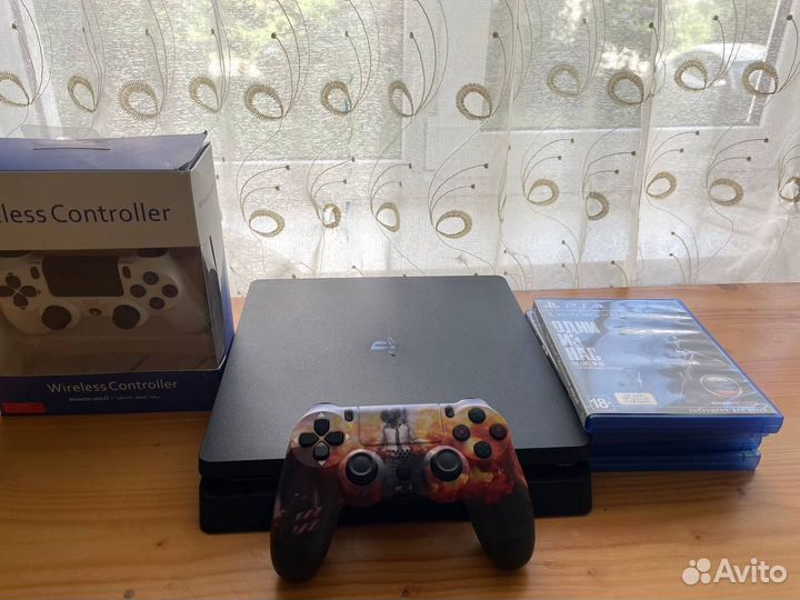 Playstation 4 Slim 1 tb