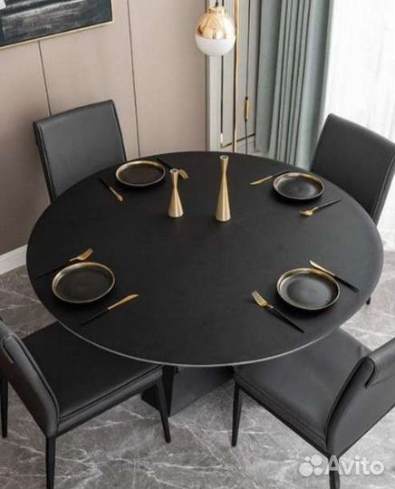 Скатерть-накладка на круглый стол из экокожи