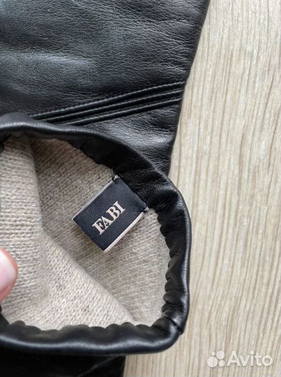 Перчатки женские кожаные новые