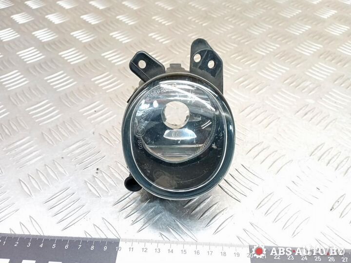 Фара противотуманная правая Mercedes-Benz C-Класс