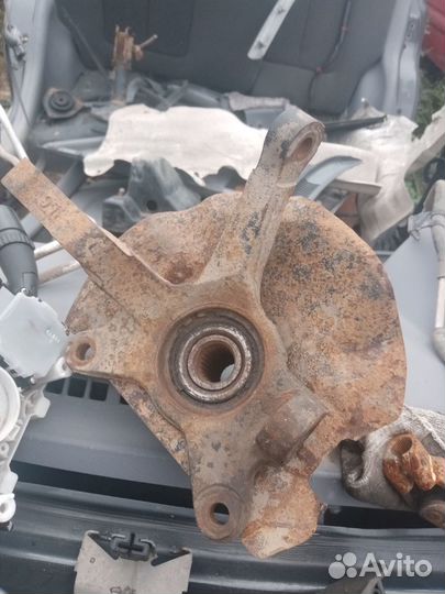 Кулак поворотный правый Hyundai Accent Тагаз