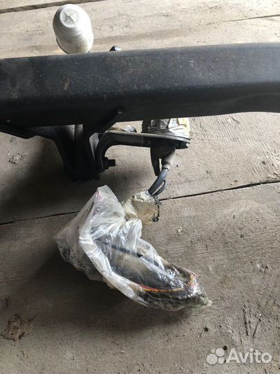 Фаркоп на nissan x-trail t30