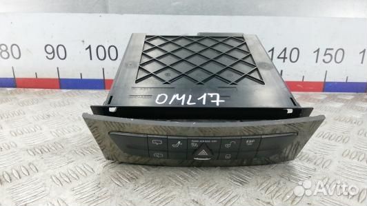 Кнопка аварийки mercedes benz E-class W211 (OML17I