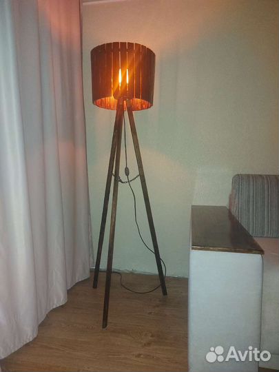 Торшер напольный