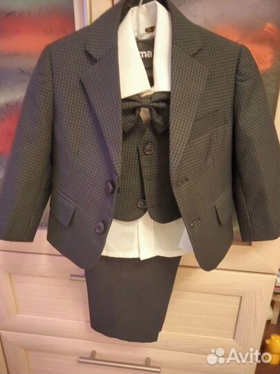 Костюм для мальчика тройка 86-92 размер