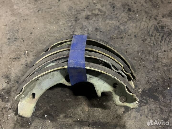 Задние колодки ока