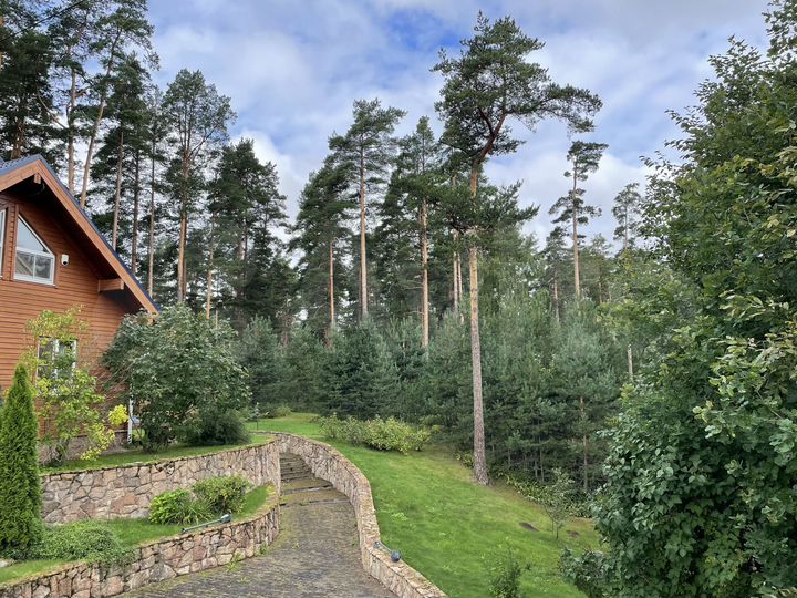 Коттедж 217 м² на участке 30 сот.