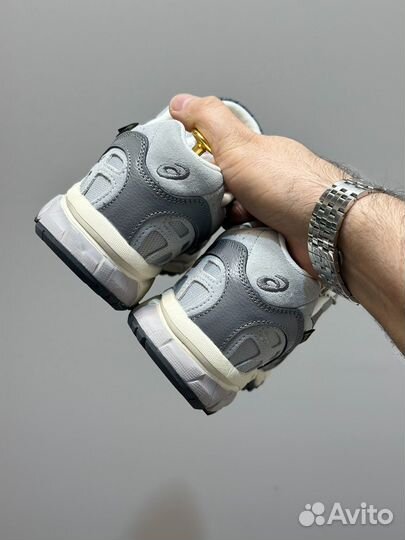 Кроссовки asics gore tex