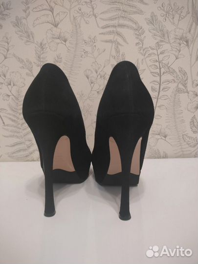 Туфли черные женские 39