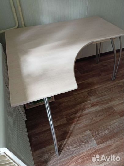 Угловой письменный стол бу