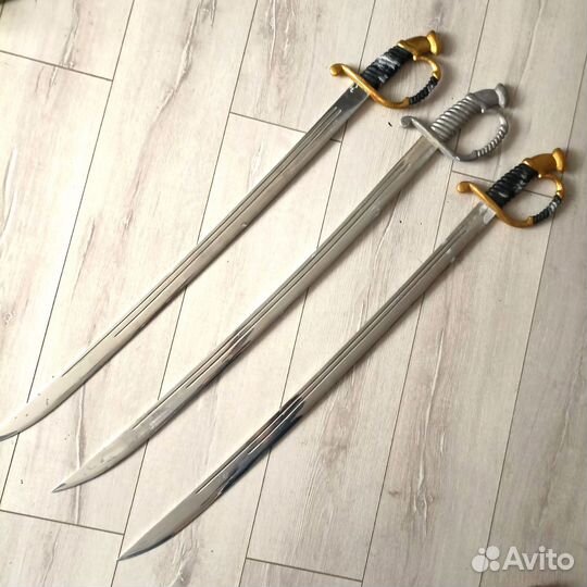 Сабли сувенирные