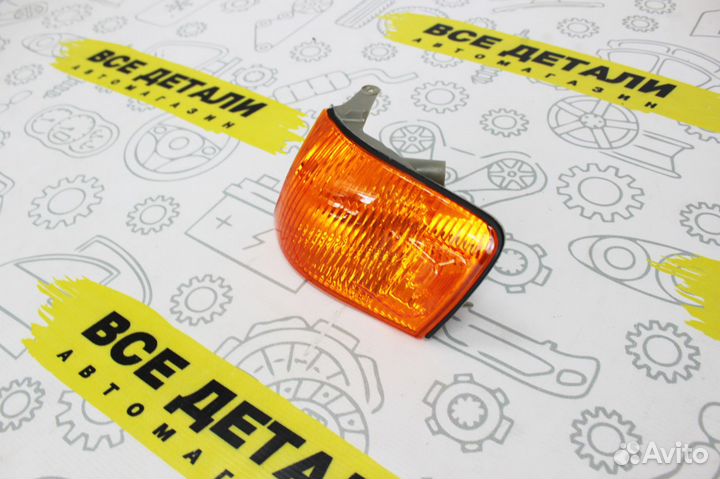 Габарит Toyota Chaser Tourer 100 желтый