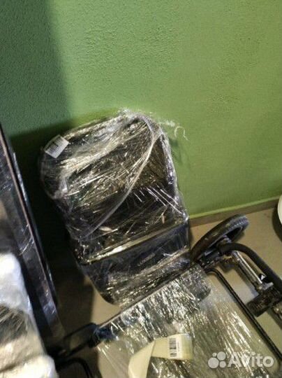 Коляска-трансформер luxmom 555 чёрная 2в1