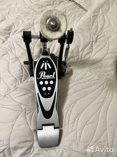 Педаль для бас барабана Pearl