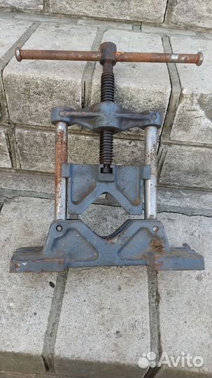 Тиски трубные